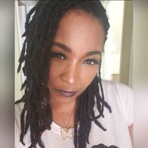 Meet your Posher, Kee! Come Shop with Me ❤️